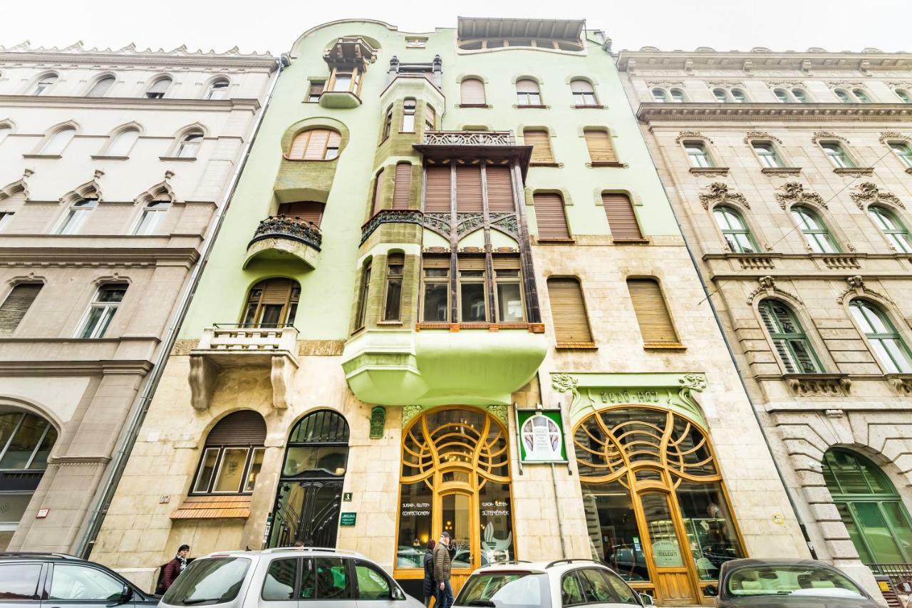 Budapest Art Nouveau Apartment, Budapest